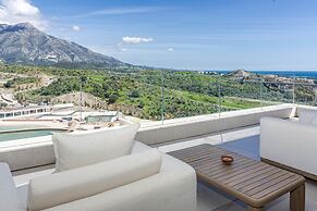 RLQ - Modern 2 Bed Apt With Rooftop Plunge Pool