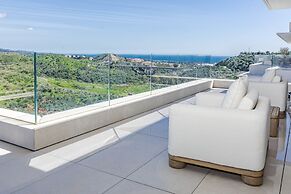 RLQ - Modern 2 Bed Apt With Rooftop Plunge Pool