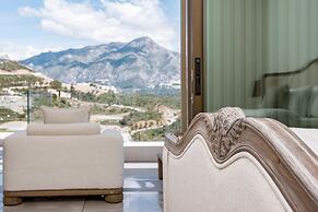 RLQ - Modern 2 Bed Apt With Rooftop Plunge Pool
