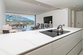 RLQ - Modern 2 Bed Apt With Rooftop Plunge Pool