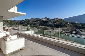 RLQ - Modern 2 Bed Apt With Rooftop Plunge Pool