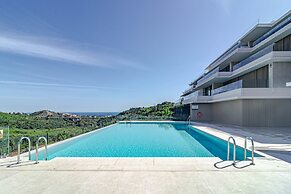 RLQ - Modern 2 Bed Apt With Rooftop Plunge Pool