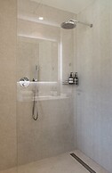 RLQ - Modern 2 Bed Apt With Rooftop Plunge Pool