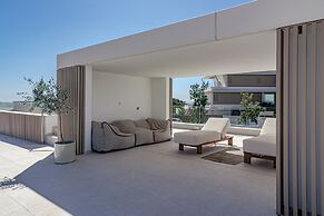 RLQ - Modern 2 Bed Apt With Rooftop Plunge Pool