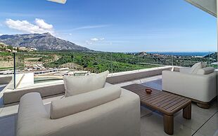 RLQ - Modern 2 Bed Apt With Rooftop Plunge Pool