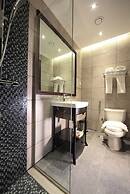 Best Plus Aurora Hotel