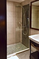 Best Plus Aurora Hotel