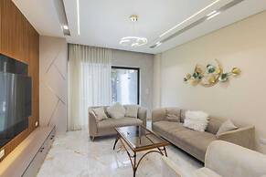 ELITE New Modern 3BR Apartment