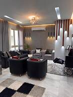 ELITE New Modern 3BR Apartment