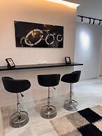 ELITE New Modern 3BR Apartment