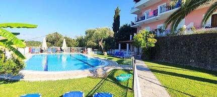 Thomas apartments Corfu