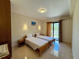 Thomas apartments Corfu