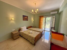 Thomas apartments Corfu