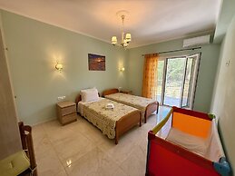 Thomas apartments Corfu