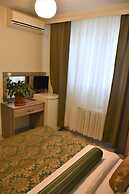 Dınar Hotel