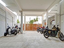 Deluxevrl Residency