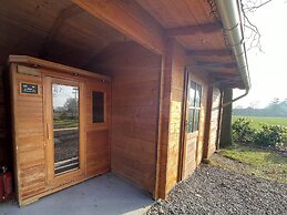 Villa With Sauna & Tub
