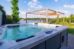 Water Villa, Sauna & Beach
