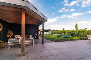 Water Villa, Sauna & Beach