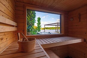 Water Villa, Sauna & Beach