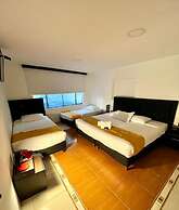 Studio House Hotel