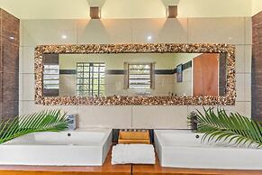 Villa Maoe Pool