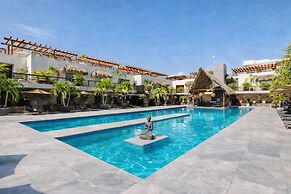 Aldea Thai Studios Steps to Beach & 5th