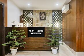 Super Townhouse Sushant Lok Phase 1