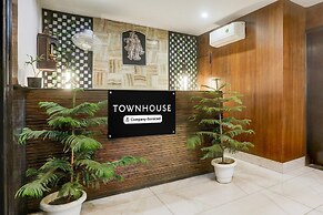 Super Townhouse Sushant Lok Phase 1