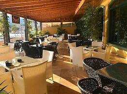 Amor Residence