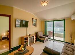 Amor Residence