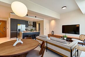 LUX Arpel Experience Downtownsd Pool Gym