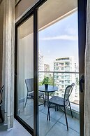 LUX Arpel Experience Downtownsd Pool Gym