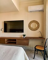 LUX Arpel Experience Downtownsd Pool Gym