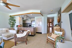 Sunset Glow Retreat Marbella Beachfront Pool