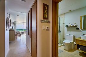 Sunset Glow Retreat Marbella Beachfront Pool