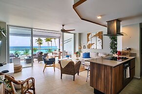Sunset Glow Retreat Marbella Beachfront Pool