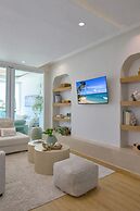 Marbella LUX Sunsets Beachfront Pool Families