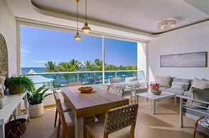 Marbella LUX Sunsets Beachfront Pool Families