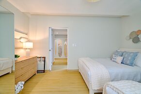 Marbella LUX Sunsets Beachfront Pool Families