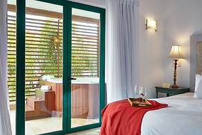 Sublime LUX Condo Terrenas Jaccuzi Beachfront