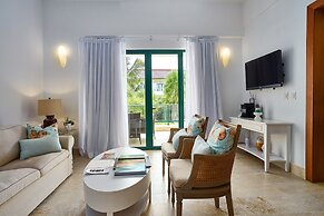 Sublime LUX Condo Terrenas Jaccuzi Beachfront
