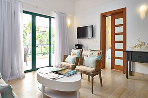 Sublime LUX Condo Terrenas Jaccuzi Beachfront
