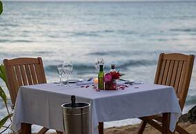 Sublime LUX Condo Terrenas Jaccuzi Beachfront