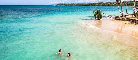 Sublime LUX Condo Terrenas Jaccuzi Beachfront