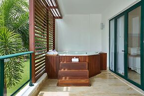 Sublime LUX Condo Terrenas Jaccuzi Beachfront
