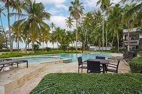 3BR Beach Retreat Terrenas Pool Maid Beachfront