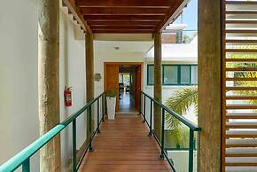 3BR Sublime Essence Beachfront Jaccuzi BBQ