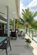 3BR Sublime Essence Beachfront Jaccuzi BBQ