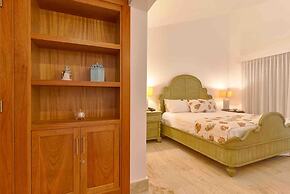 3BR Sublime Essence Beachfront Jaccuzi BBQ